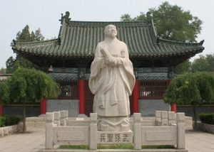 孙武斩了吴王的两个爱妃，最后什么结局？
