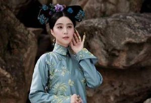 孝淑睿皇后创造了哪两个记录？她的死因是什么？