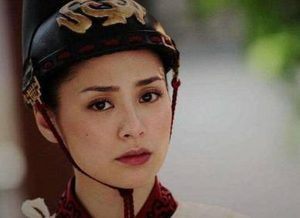 上官婉儿经历过哪些政治事件？她能与武则天媲美吗？