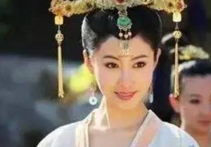 上官婉儿如此有才华，为何李隆基却要杀了她呢？