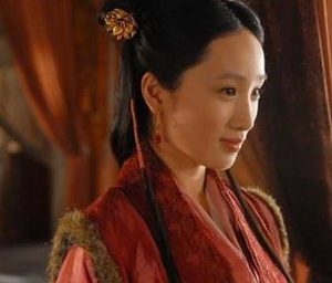 古代大户人家在睡觉的时候 丫环为什么一直守在房中