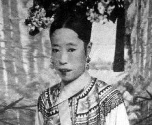 清朝皇帝选妃主要看什么 皇帝后宫妃子为何歪瓜裂枣的