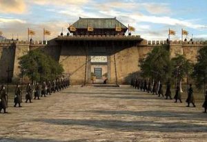 在古代城门一般都往里开是为何？有什么讲究？