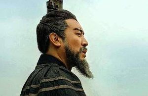 赤壁之战后，刘备和孙权谁得的好处更多？