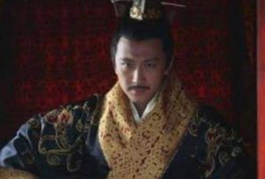 汉唐时期为什么宫廷乱象会如此频繁呢？