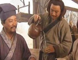 古代大侠吃饭后丢下银子就走 店小二为什么也不拦着