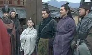 历史上曹操为什么要立曹丕为接班人？