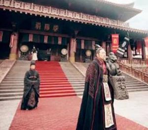 在古代人们是如何穿衣的？有何讲究
