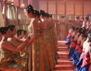 古代宫女真实生活是什么样的 她们又是怎么在皇宫里边生存的