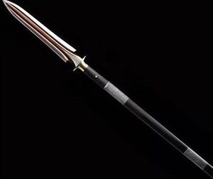 古代将军用的长枪是什么材料 一般人根本用不起