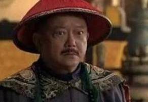 受宠几十年的和珅为何斗不过一个刚上位的皇帝呢？