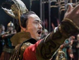 整天饮酒作乐的楚庄王为何能够一鸣惊人呢？
