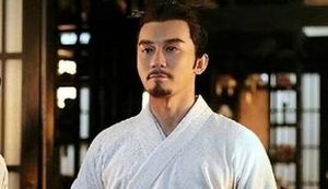 曹操刚去世不久，曹丕就做了一件大逆不道之事