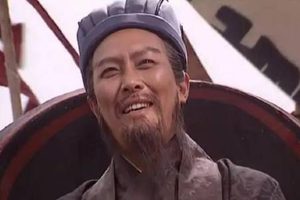 五虎上将相继去世后，诸葛亮提拔了一个铁匠