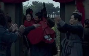 吕雉年轻时貌美如花，为何嫁给年长那么多的刘邦？