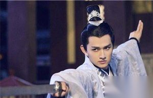《思美人》中屈原最后跟谁一起了?