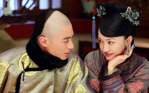 《如懿传》皇上为什么不废后？历史上乾隆不废辉发那拉氏称号的原因