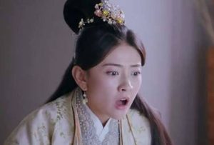 《双世宠妃2》曲小檀老是喜欢摸墨连城的胸肌，原因是什么？