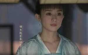 《知否知否应是绿肥红瘦》明兰生孩子的时候，小秦氏都干了什么？