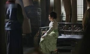 《知否知否应是绿肥红瘦》康姨妈要杀明兰，被顾廷烨一剑刺死
