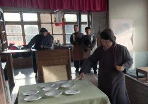 《老酒馆》84岁牛犇饰“老二两”演技炸裂