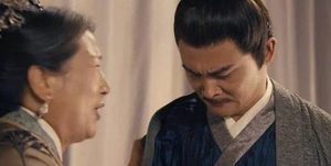 《传闻中的陈芊芊》女尊男卑的世界，赵露思当街抢亲？