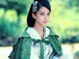 《云中歌》里面云歌的父母是谁？云歌是谁的女儿