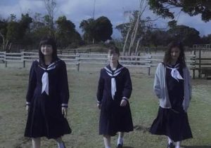 日剧《影响》以友情为起因，三位女生犯下三起杀人案