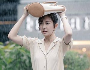 《他在逆光中告白》热播，余玥饰演的阮念初是个怎样的角色？
