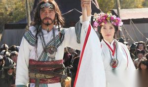义渠王翟骊结局死了吗怎么死的？义渠王是谁演的