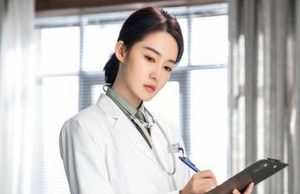 《双世宠妃3》讲了什么故事？主演有哪些人？