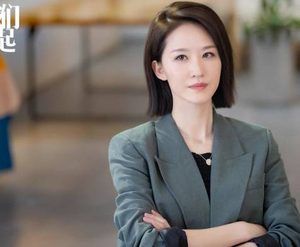 《我和我们在一起》热播中，张雯饰演什么角色？