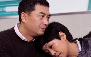 《结婚的秘密》开启首播模式，由张嘉益和王海燕担任主演