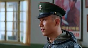 《王牌部队》秦汉勇作为九连的连长，为何让高粱放弃上军校？