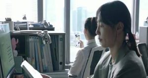 《我们的婚姻》关于“加班文化”，剧中有什么思辨和讽刺？