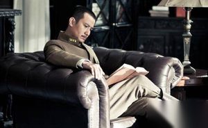 《少帅》第32集剧情介绍：张学良考虑东北易帜