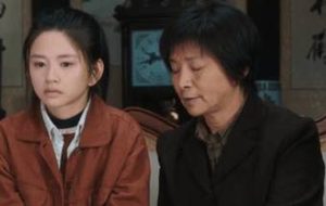 《幸福到万家》庆志真是不配当秀玉的哥哥，无视妹妹的痛苦