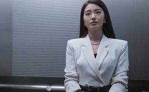 《欢乐颂3》有那么多奢侈品的露西为什么只戴布条手环？