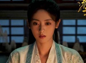 《覆流年》里陆安然与穆泽是如何相识的？