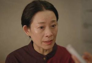 《底线》叶芯为什么能留在法院？