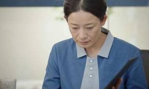 《底线》金阿芬的母爱伤害了苏苏，苏苏该怎么办？