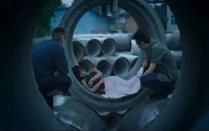 《尘封十三载》讲述了什么故事？老少两代刑警的互动令人期待