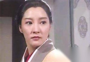 李莫愁和小龙女相比谁的武功更胜一筹？