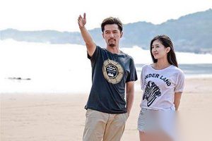 电视剧《旋风十一人》插曲是什么？是谁唱的？歌词是什么