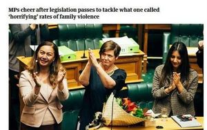 被家暴者休假十天是怎么回事 遭遇家庭暴力怎么办？