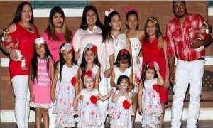 一对夫妻连生14个女儿，就为生个男孩