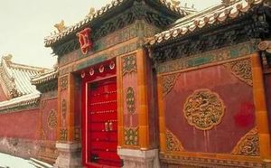中国建房屋为什么讲究坐北朝南？什么是坐北朝南？