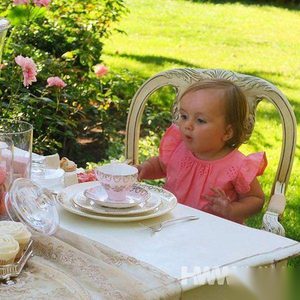 英国最富“小公主”再炫富 1岁时已身价23亿英镑