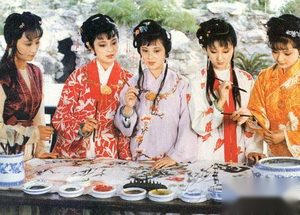 犹记红楼梦中人：红楼32女子的简介与结局