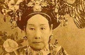 清朝时期的老佛爷是怎么来的？“老佛爷”一开始说的是谁？